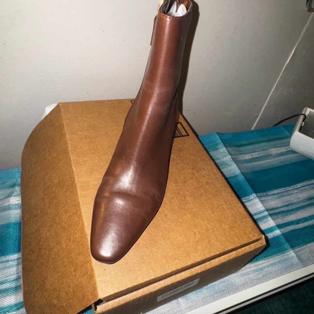 Lauren Ralph Lauren Brown Ankle Booties - Picture 2 of 7